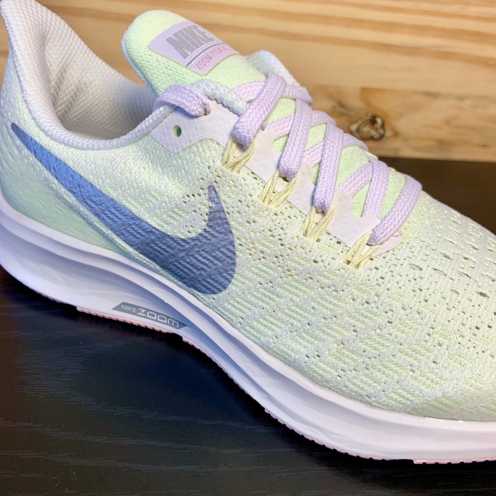 New Nike Air Zoom Pegasus 35 Running Light Volt - Picture 5 of 8